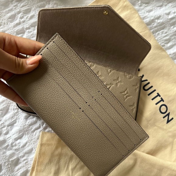 Louis Vuitton purse - Picture 3 of 5